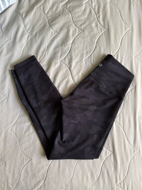 Lululemon Heritage Came Multi Wunder Train 25” Leggings